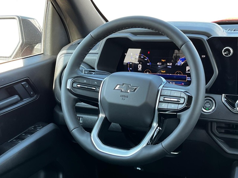 Chevrolet Colorado Vehicle Image 06