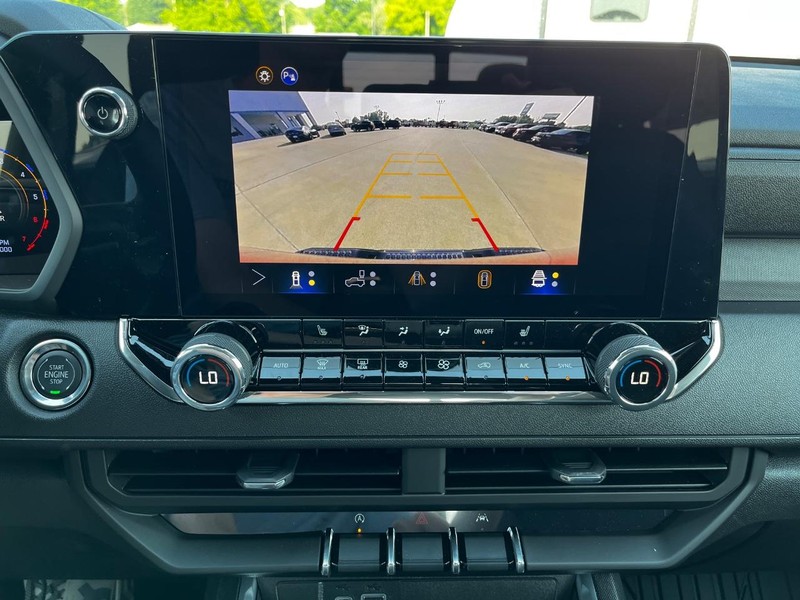 Chevrolet Colorado Vehicle Image 15