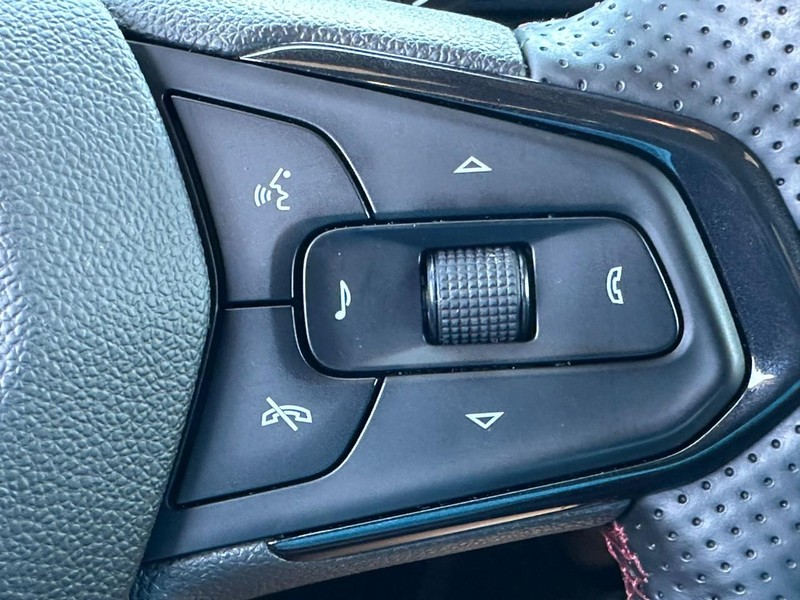 Chevrolet TrailBlazer Vehicle Image 19