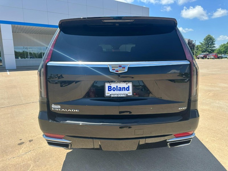 Cadillac Escalade Vehicle Image 04