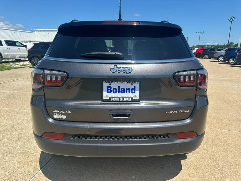 Jeep Compass Vehicle Image 04