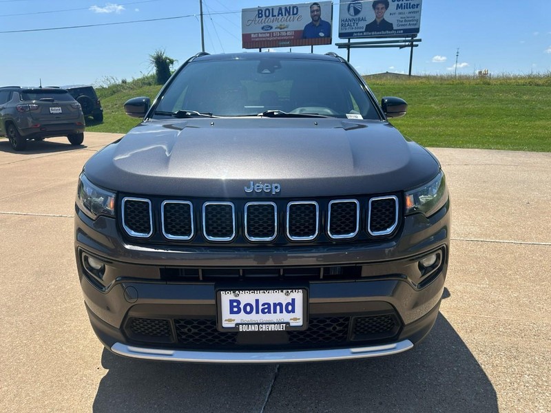 Jeep Compass Vehicle Image 09