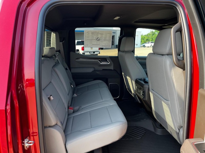 Chevrolet Silverado 1500 Vehicle Image 04