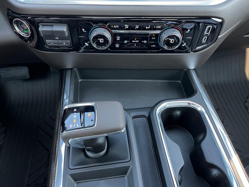 Chevrolet Silverado 1500 Vehicle Image 15