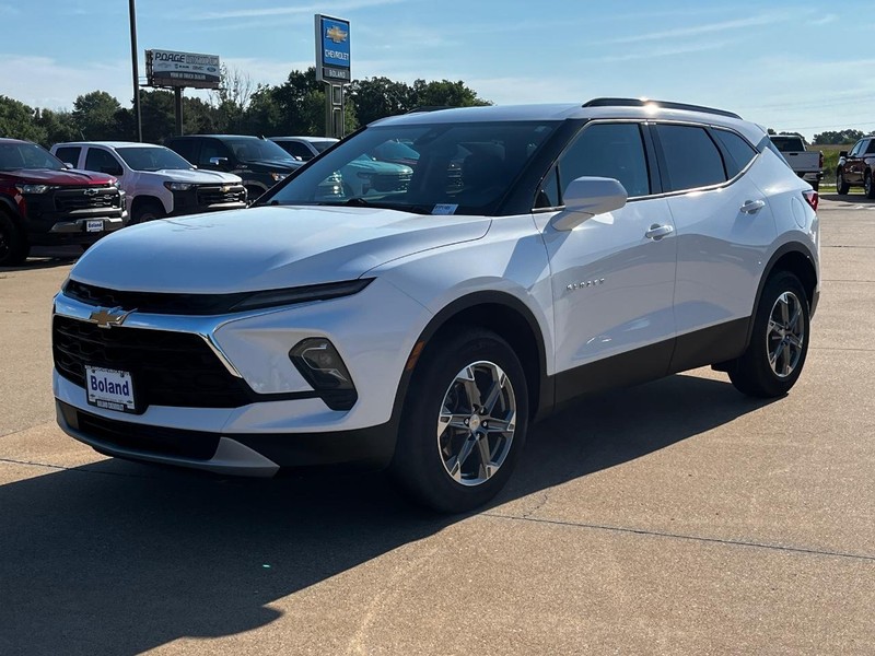 Chevrolet Blazer Vehicle Image 08
