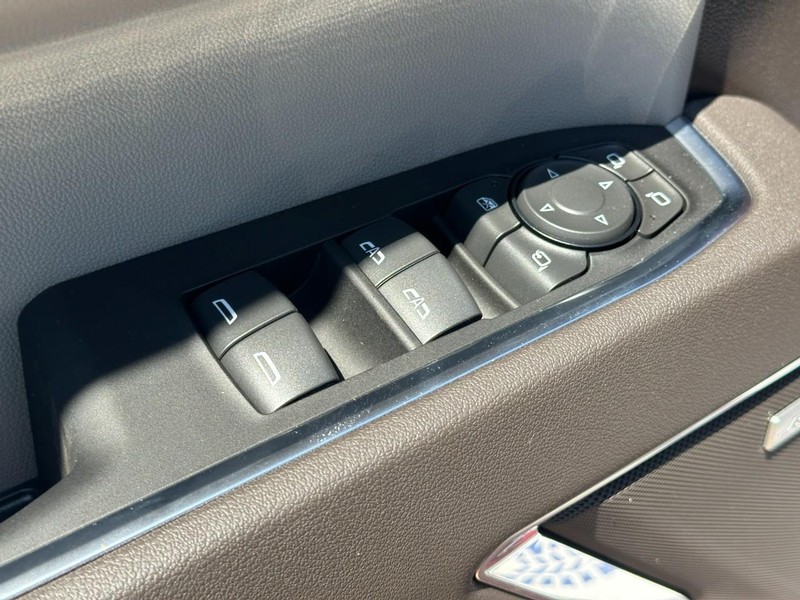 Chevrolet Silverado 1500 Vehicle Image 09