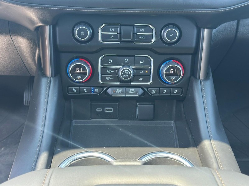 Chevrolet Tahoe Vehicle Image 18