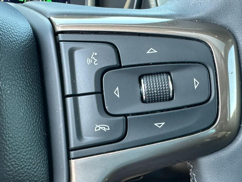 Chevrolet Tahoe Vehicle Image 25