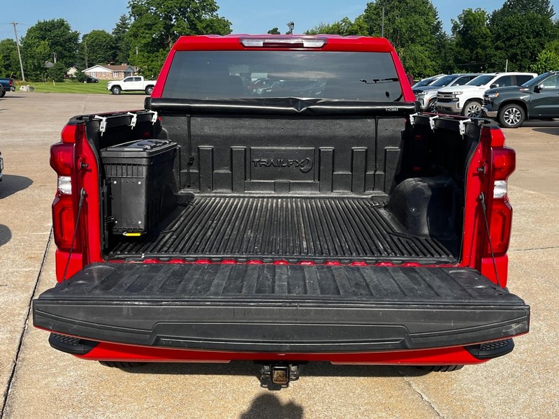 Chevrolet Silverado 1500 Vehicle Image 05