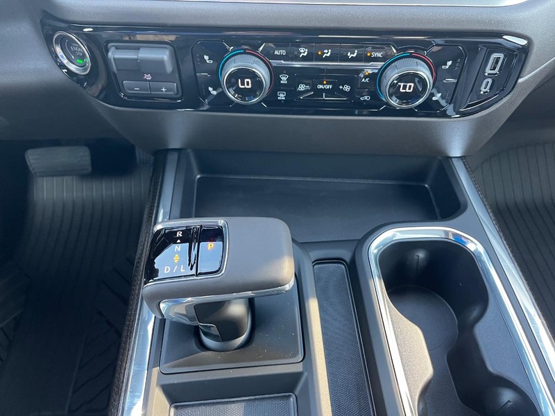 Chevrolet Silverado 1500 Vehicle Image 14