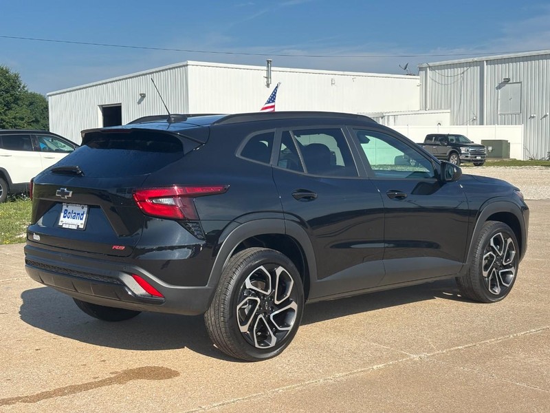 Chevrolet Trax Vehicle Image 03