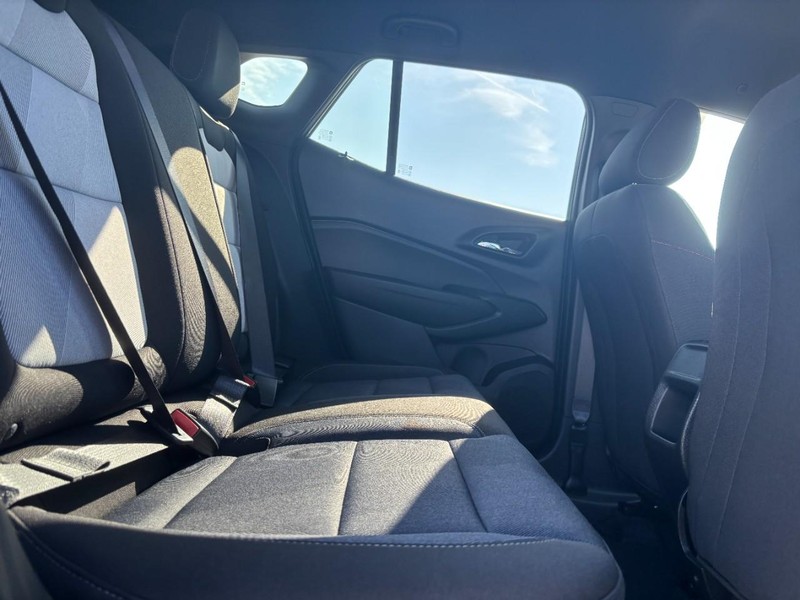 Chevrolet Trax Vehicle Image 10
