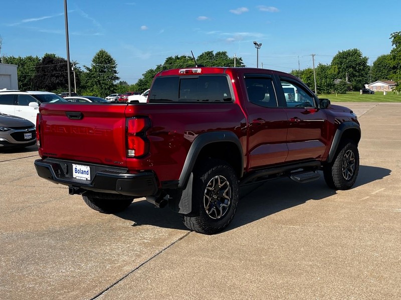 Chevrolet Colorado Vehicle Image 03