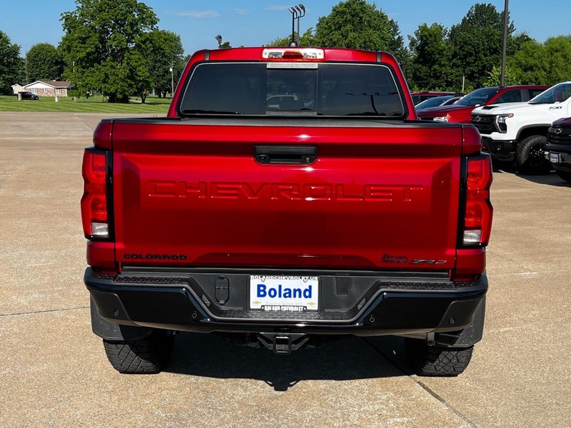 Chevrolet Colorado Vehicle Image 04