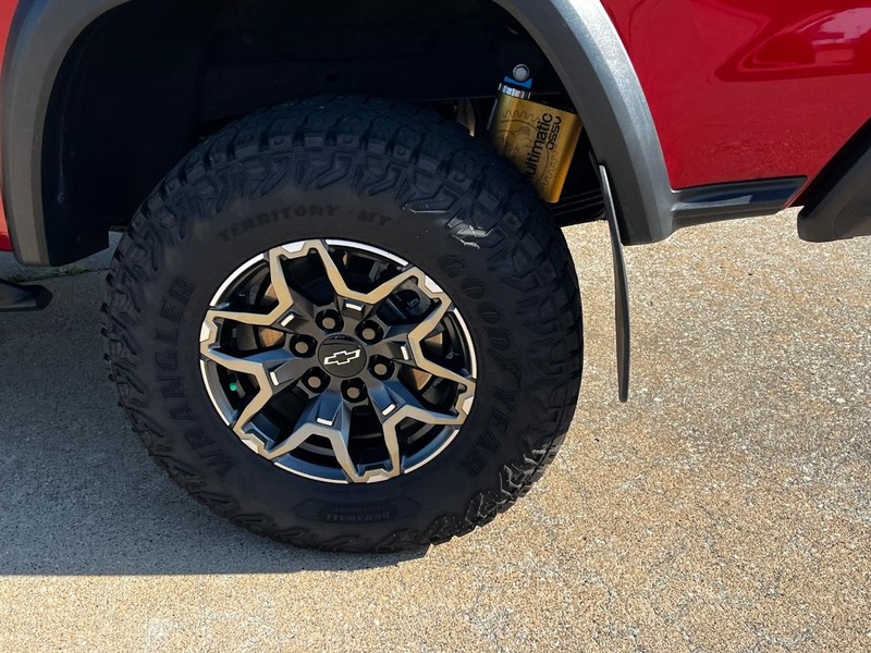 Chevrolet Colorado Vehicle Image 07