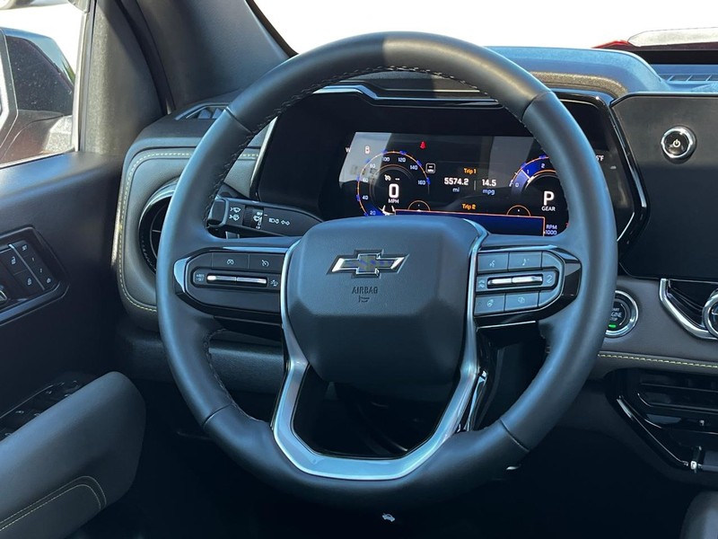 Chevrolet Colorado Vehicle Image 13