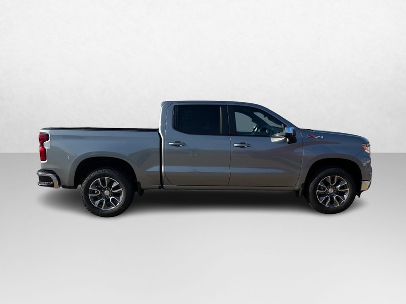 Chevrolet Silverado 1500 Vehicle Image 02