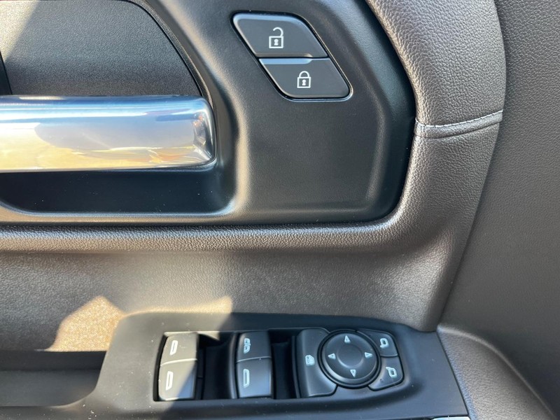 Chevrolet Silverado 1500 Vehicle Image 14
