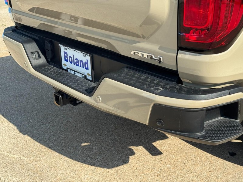 GMC Canyon Vehicle Image 04