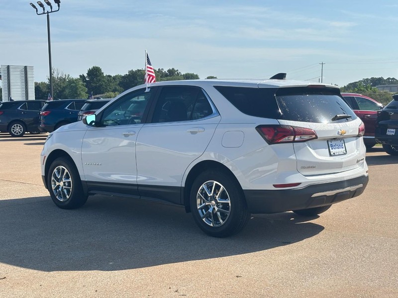 Chevrolet Equinox Vehicle Image 06