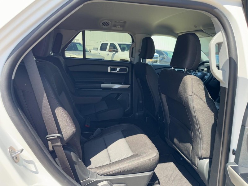 Ford Explorer Vehicle Image 10