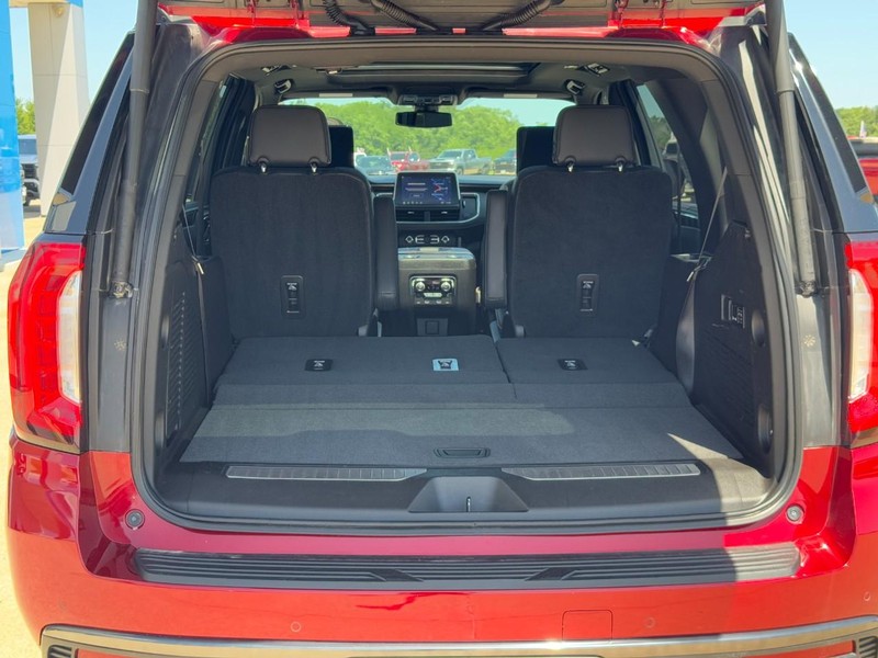 GMC Yukon Vehicle Image 04