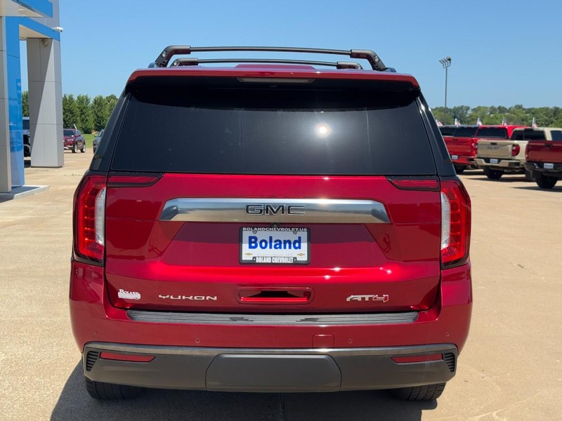 GMC Yukon Vehicle Image 05