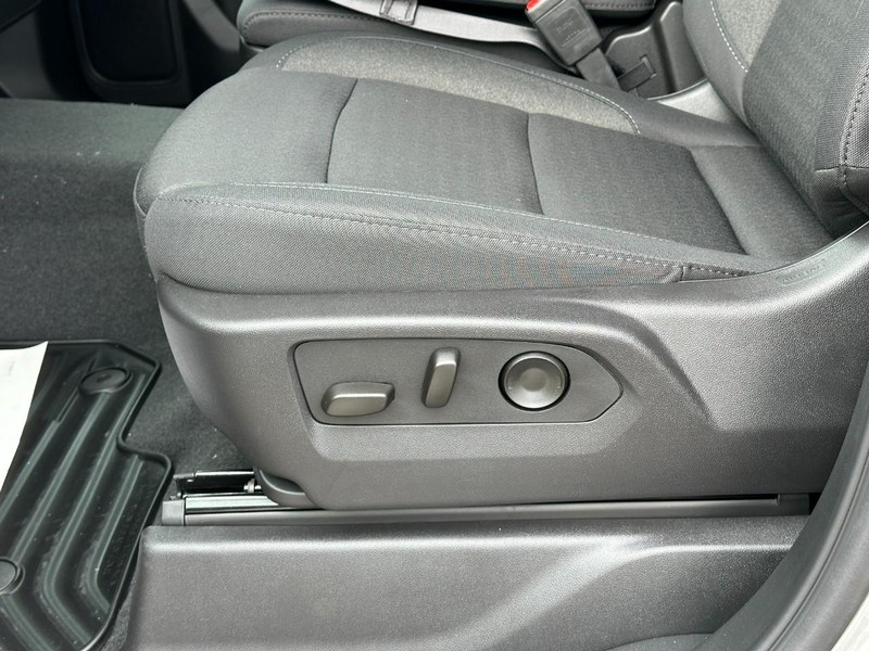 Chevrolet Silverado 2500HD Vehicle Image 10
