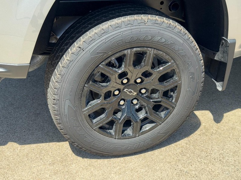 Chevrolet Colorado Vehicle Image 04