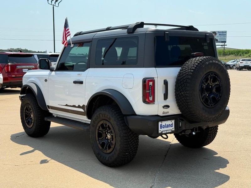 Ford Bronco Vehicle Image 05
