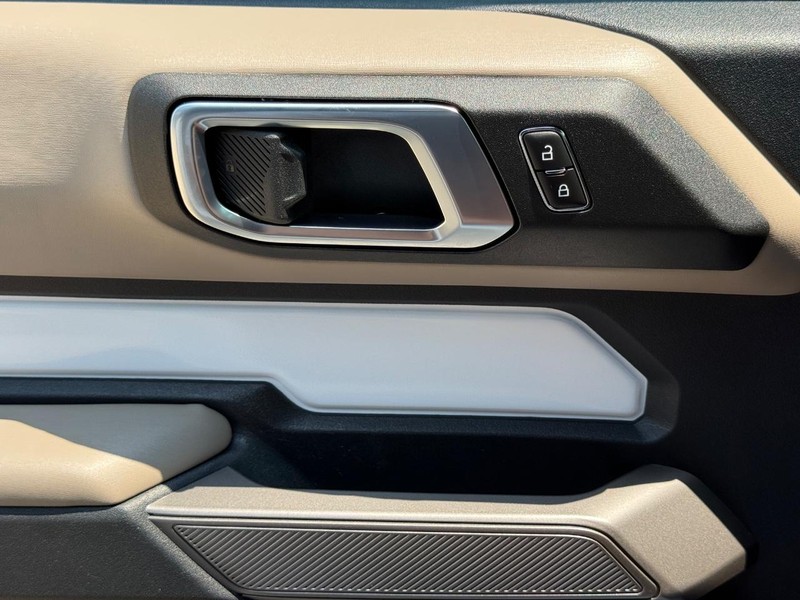 Ford Bronco Vehicle Image 23