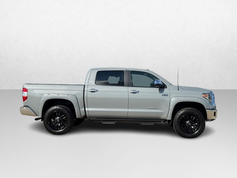 Toyota Tundra 4WD Vehicle Image 02