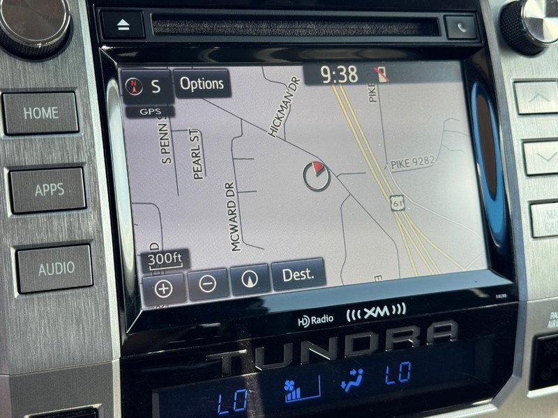 Toyota Tundra 4WD Vehicle Image 21