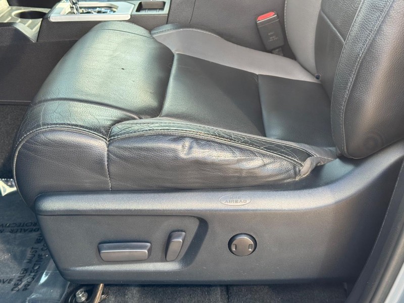 Toyota Tundra 4WD Vehicle Image 27