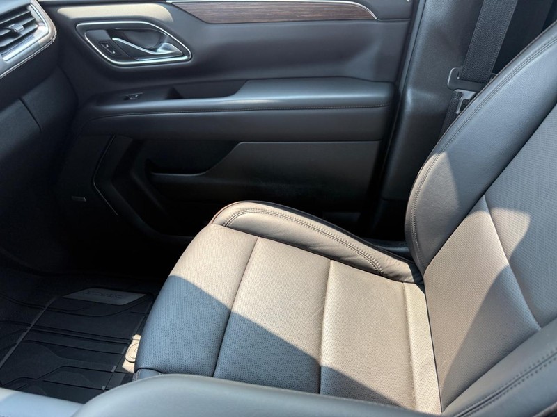 Chevrolet Tahoe Vehicle Image 24