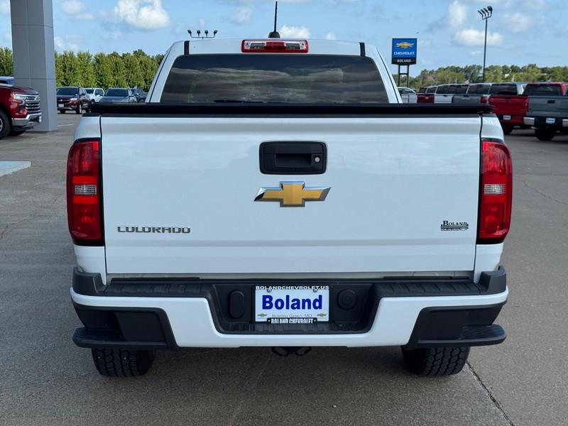 Chevrolet Colorado Vehicle Image 05