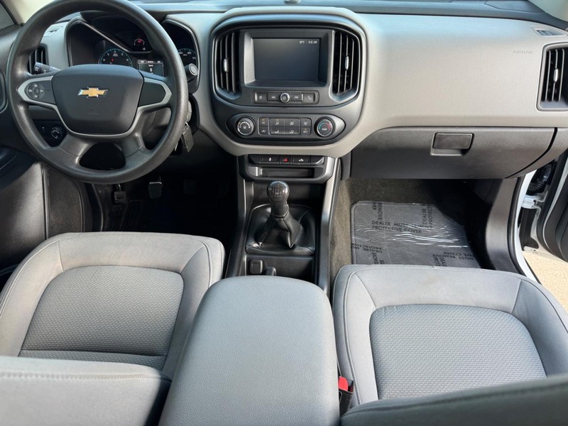 Chevrolet Colorado Vehicle Image 11