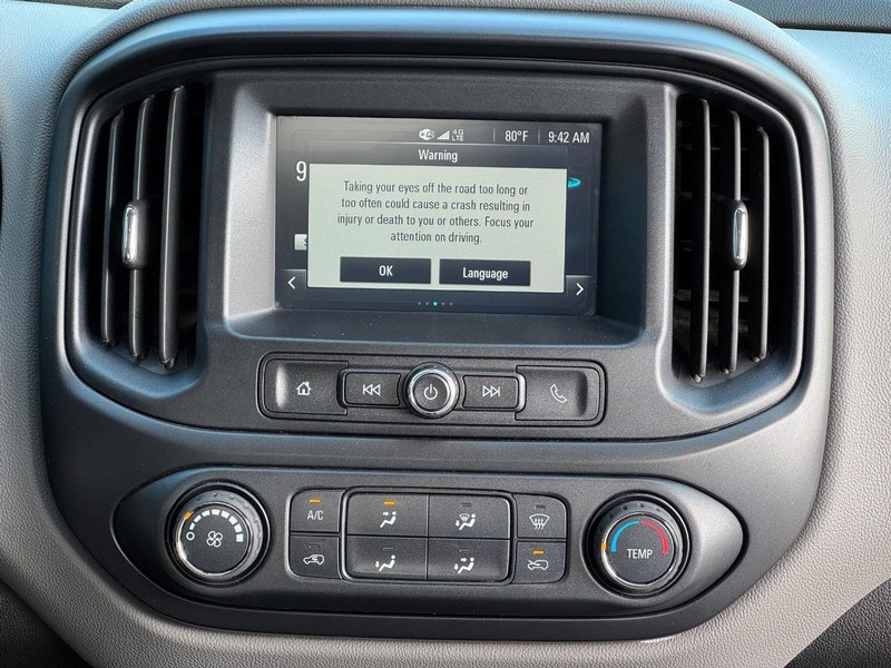 Chevrolet Colorado Vehicle Image 13