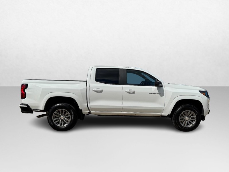 Chevrolet Colorado Vehicle Image 02