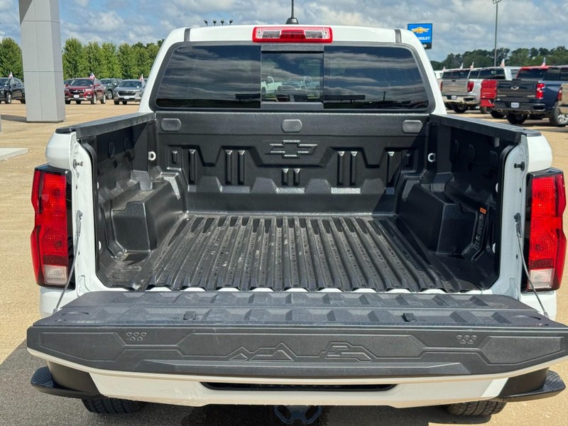Chevrolet Colorado Vehicle Image 04