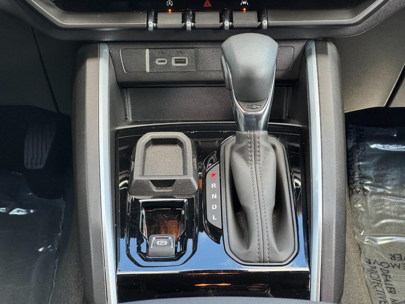 Chevrolet Colorado Vehicle Image 14