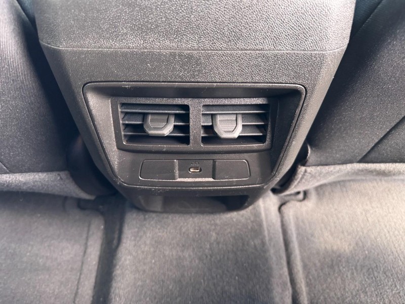 Chevrolet Colorado Vehicle Image 16