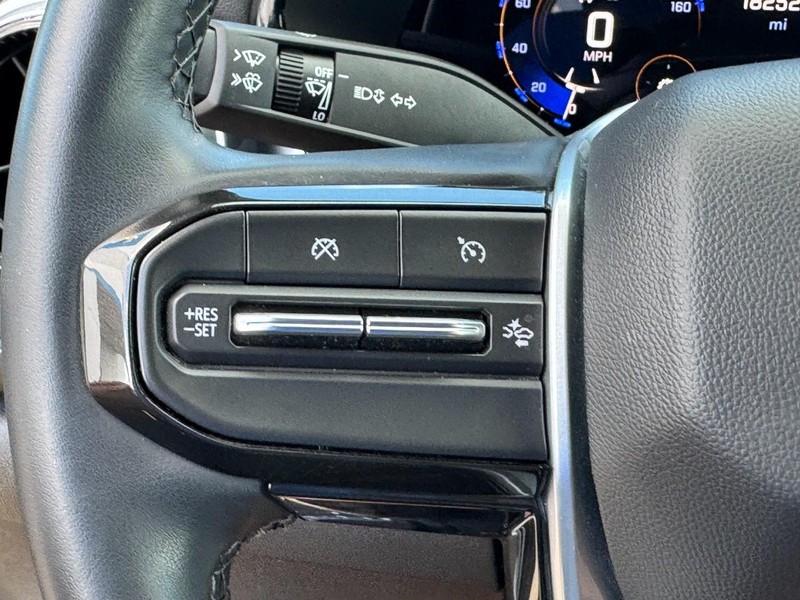 Chevrolet Colorado Vehicle Image 17