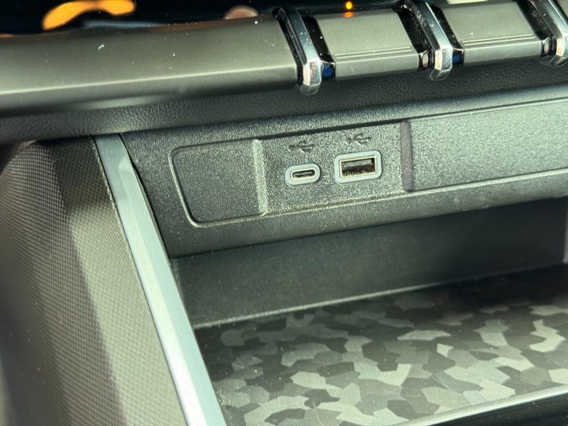 Chevrolet Colorado Vehicle Image 21