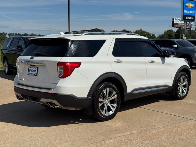 Ford Explorer Vehicle Image 03