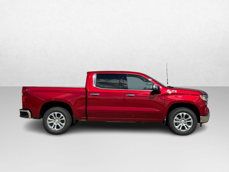 Chevrolet Silverado 1500 Vehicle Image 02