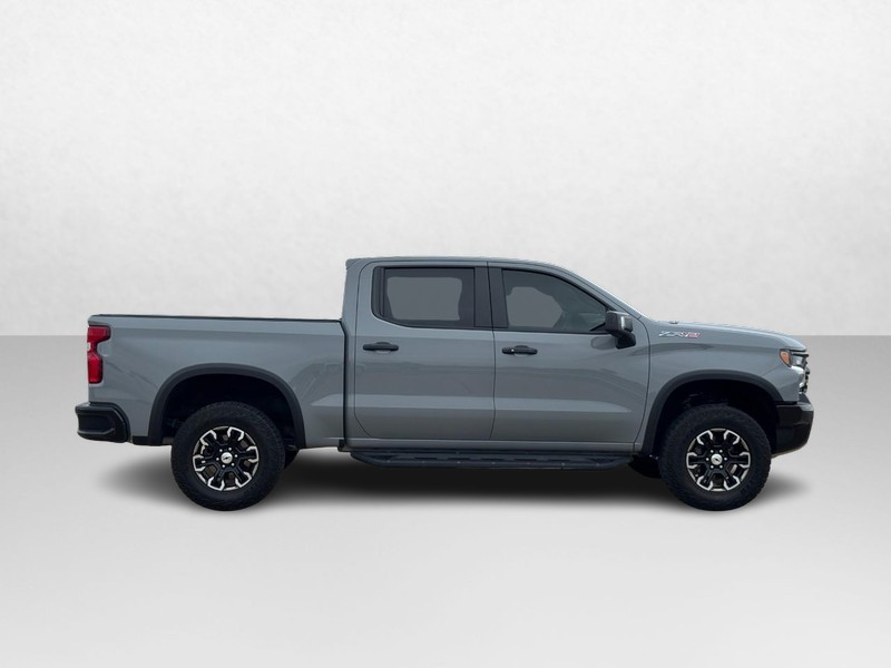 Chevrolet Silverado 1500 Vehicle Image 02