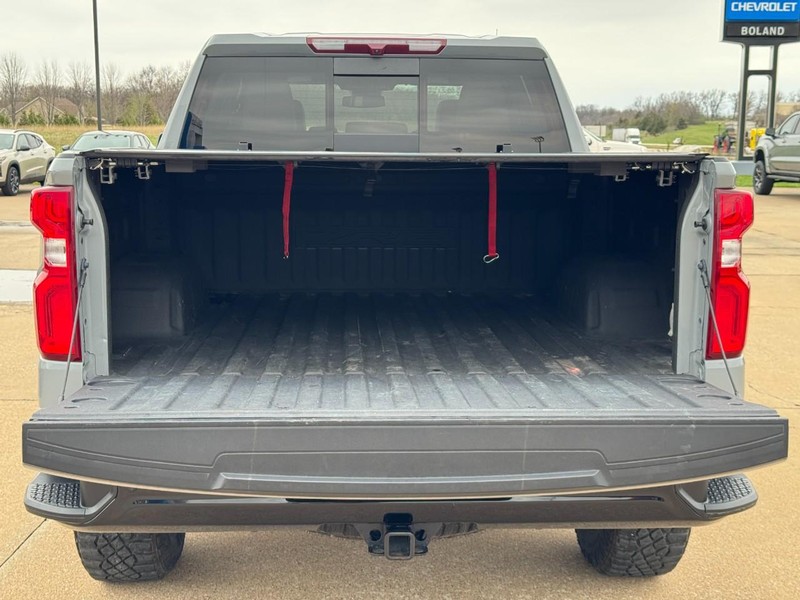 Chevrolet Silverado 1500 Vehicle Image 04