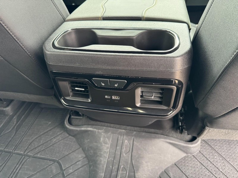 Chevrolet Silverado 1500 Vehicle Image 15