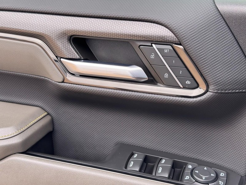 Chevrolet Silverado 1500 Vehicle Image 22